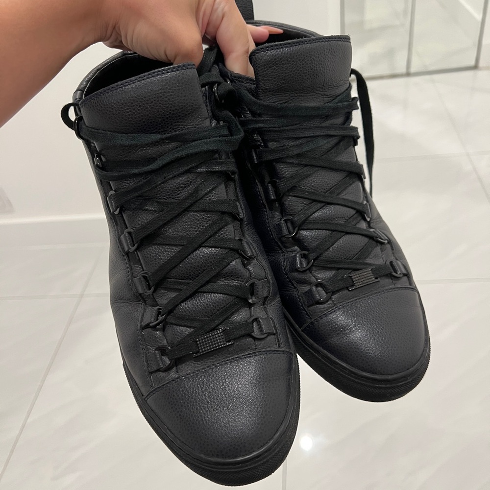 Balenciaga high top shoes in great condition